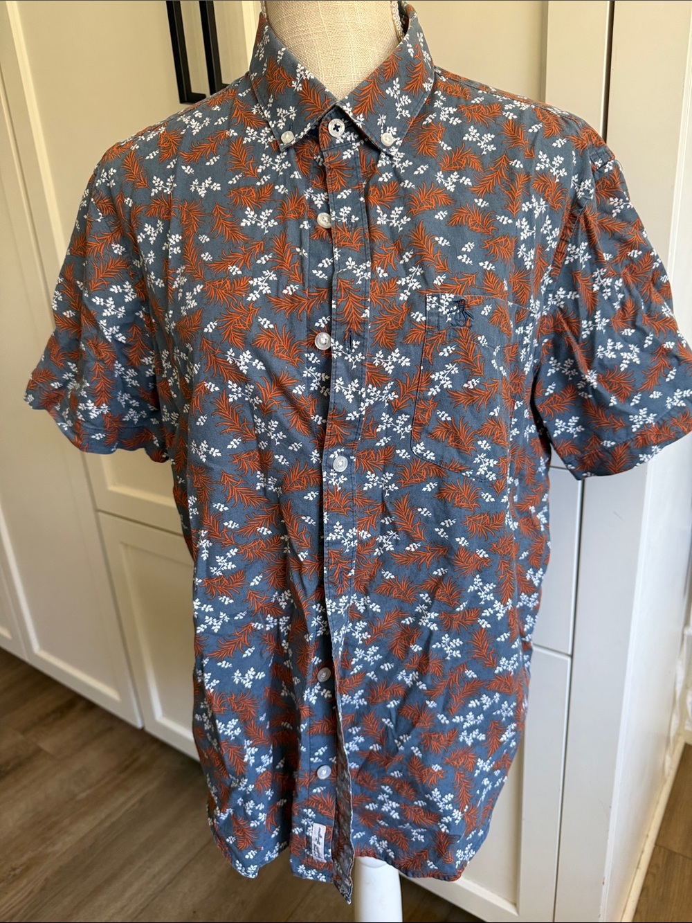 Men's original Penguin Short-Sleeve Button-Up Shirt Blue Floral Print large